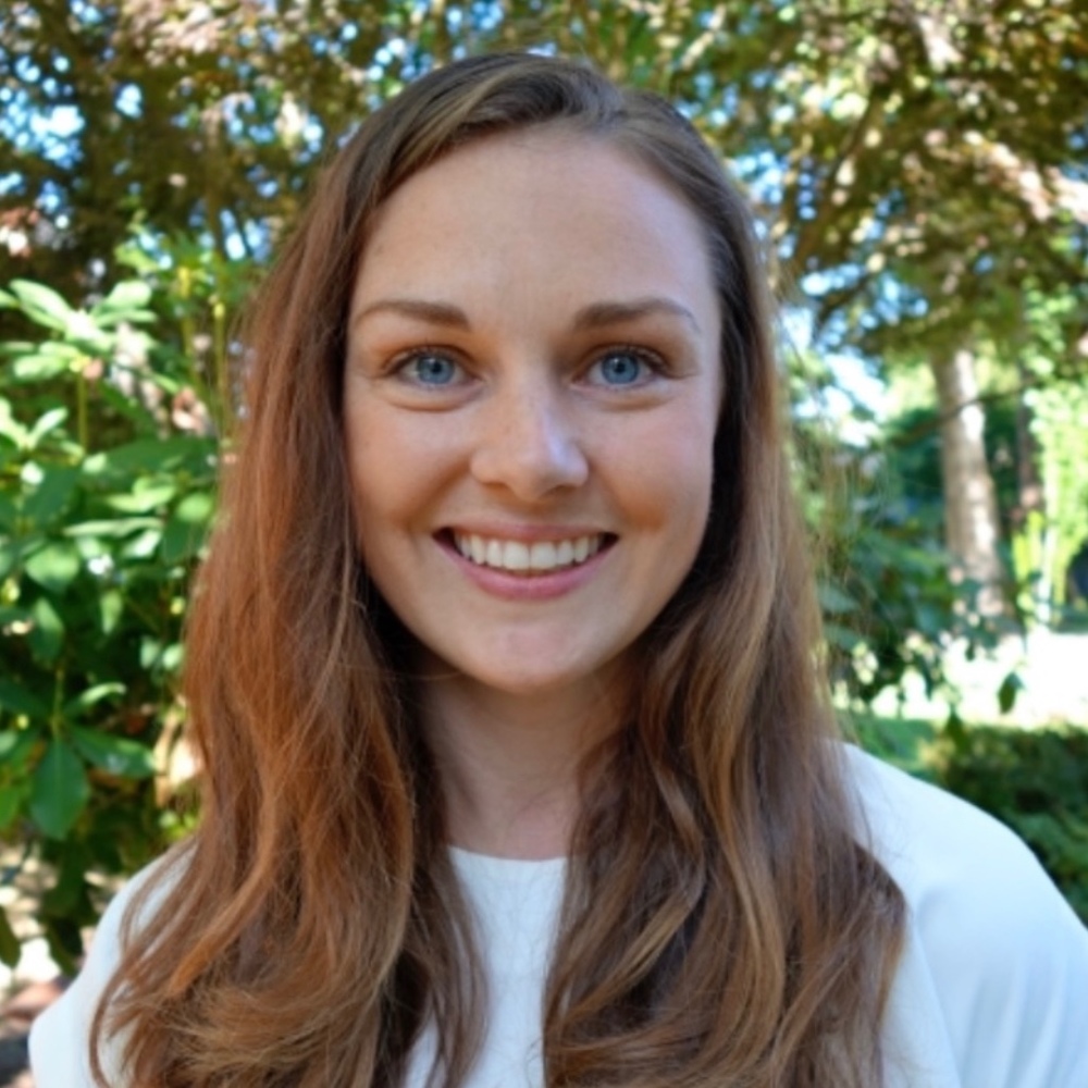 Meet your Posher, Leila